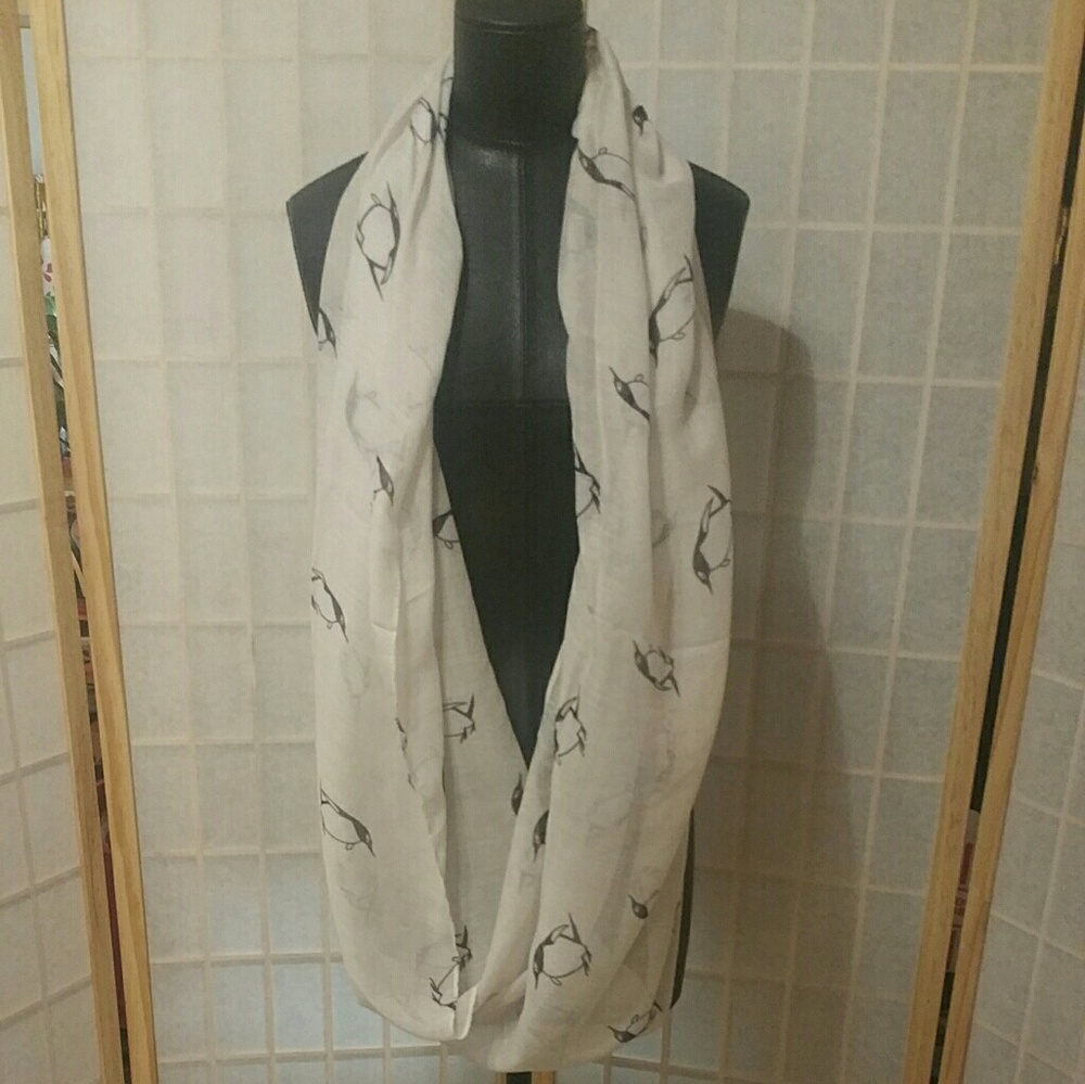INFINITY SCARF - Picture 2 of 3